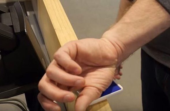 HOME»TRAVEL»TRAVEL NEWS Man uses microchip implanted in hand to pass through airport security