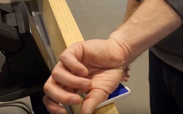 HOME»TRAVEL»TRAVEL NEWS Man uses microchip implanted in hand to pass through airport security