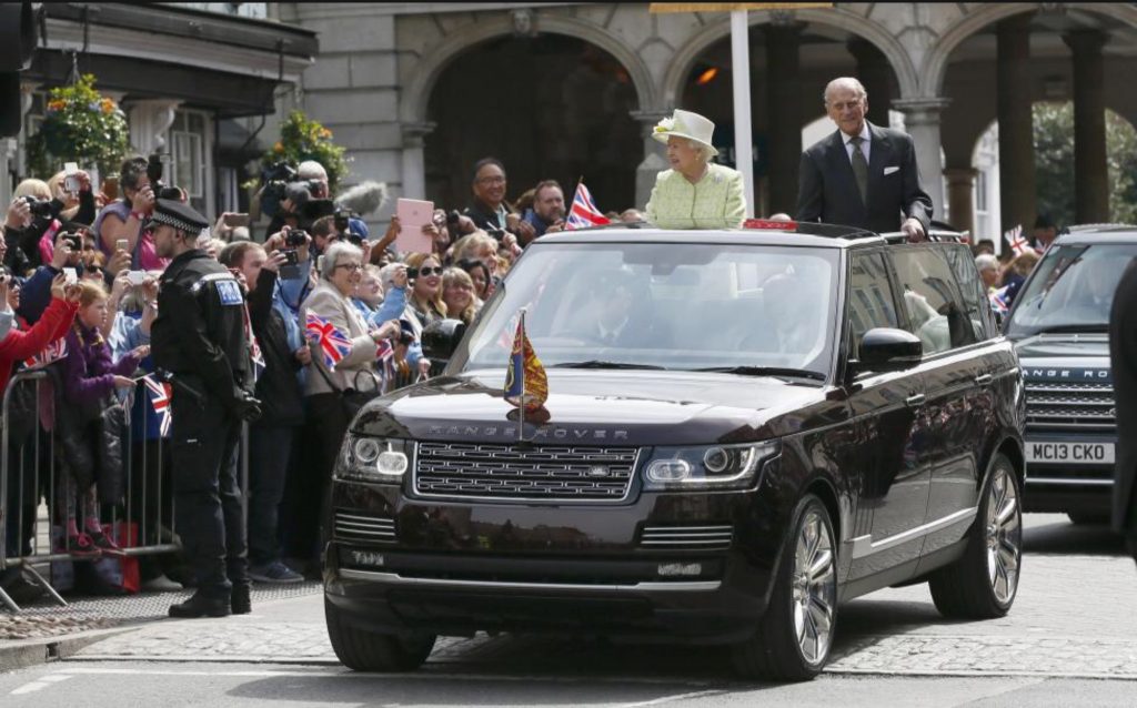 CROWDS GATHER TO CELEBRATE QUEEN ELIZABETH'S 90TH BIRTHDAY